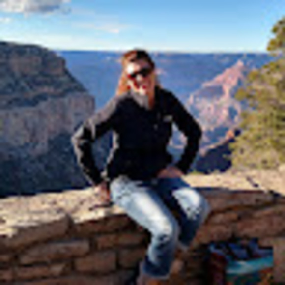 Meet your Posher, Rachel - Picture 1 of 1